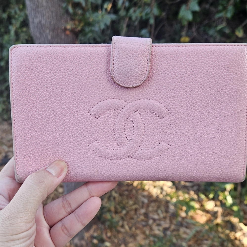 Chanel Pink Caviar Leather Kisslock Wallet - Picture 11 of 15